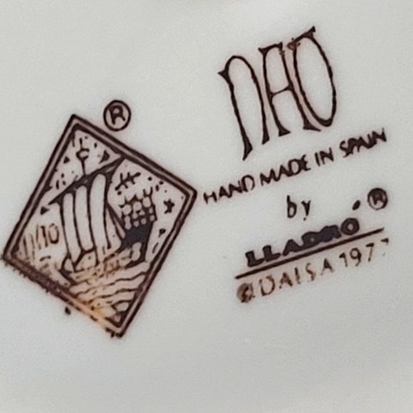 Vintage Lladro Nao figurine - Picture 16 of 16